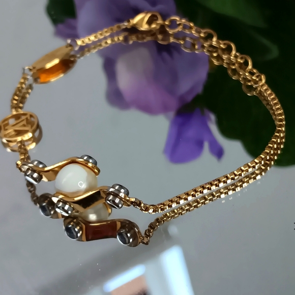 Louis Vuitton RARE ✨️Speedy Pearl Gold Tone Bracelet M68063 - Picture 3 of 14